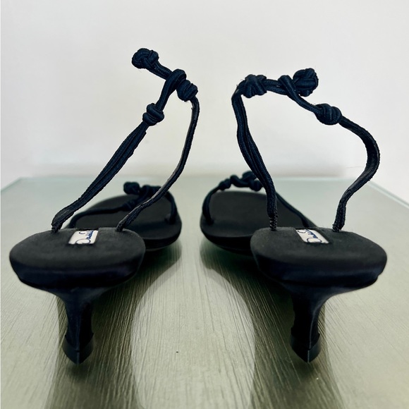 Oscar de la Renta kitten heel sandals size 38 (8) - Picture 4 of 6